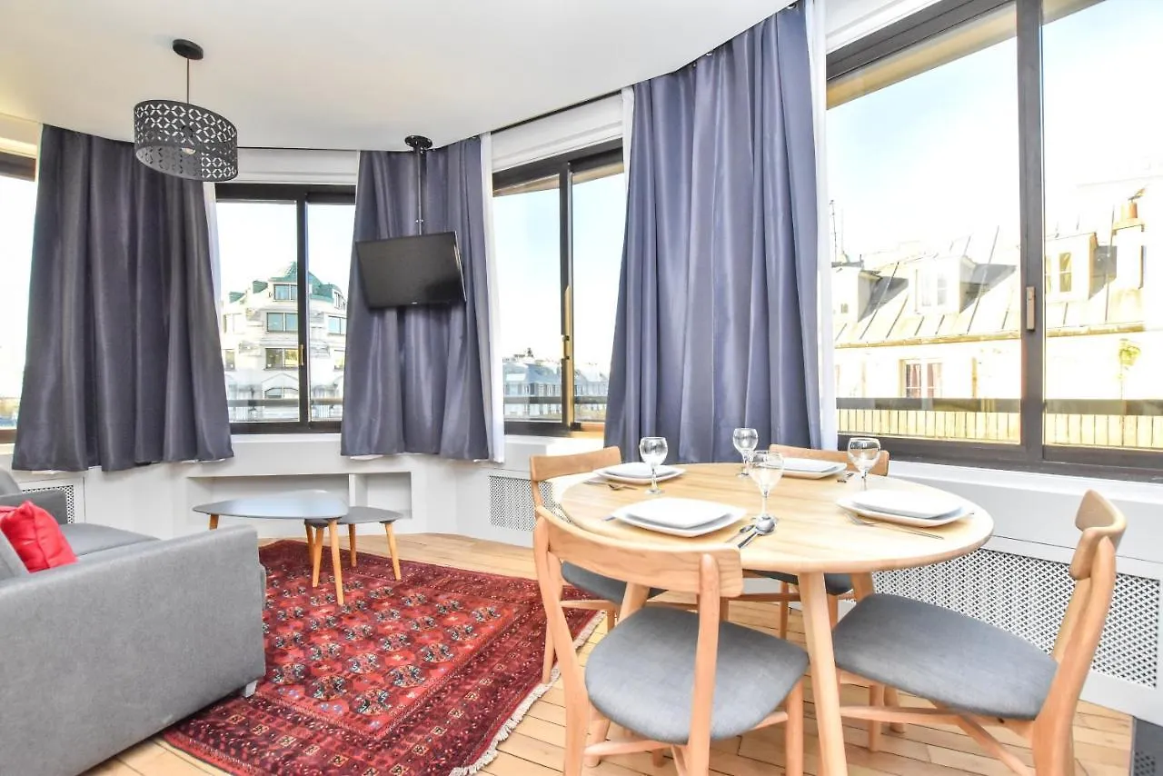 Cmg Opera Apartment *